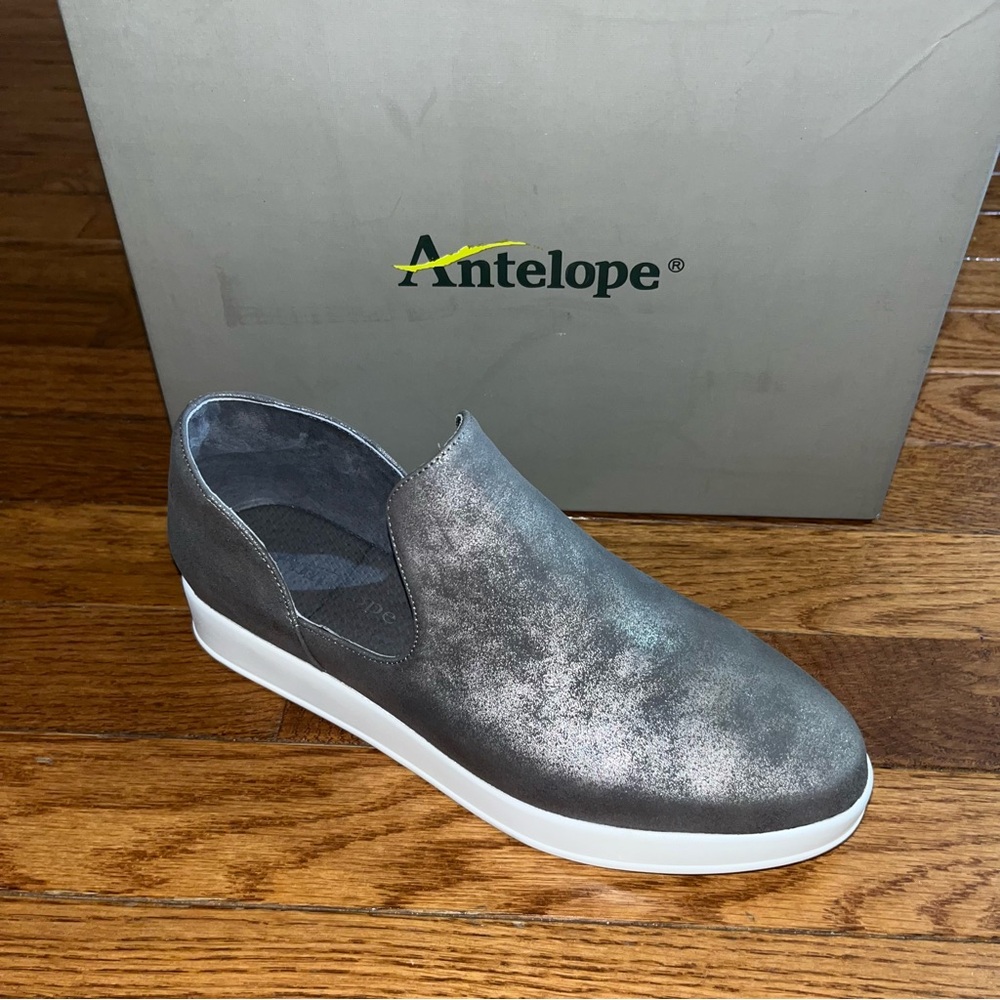 Antelope Sailor Suede Flat Fashion Sneakers Gray & White Women’s EU Size 36